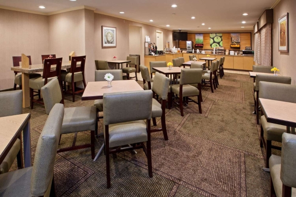 La Quinta Inn Ste Nashville AP (Nashville, Nashville)